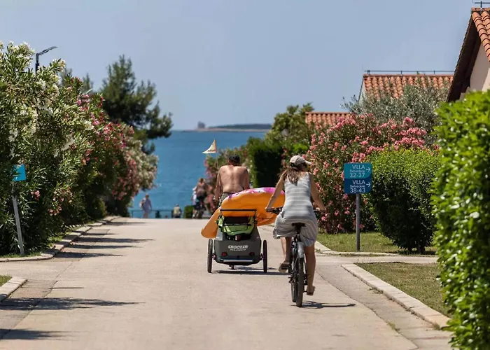 Bi Village - Maeva Vacansoleil 4*