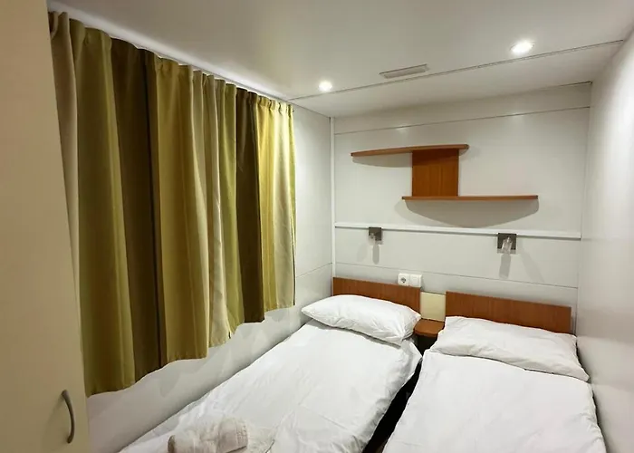 Campingplatz Bi Village - Maeva Vacansoleil 4*